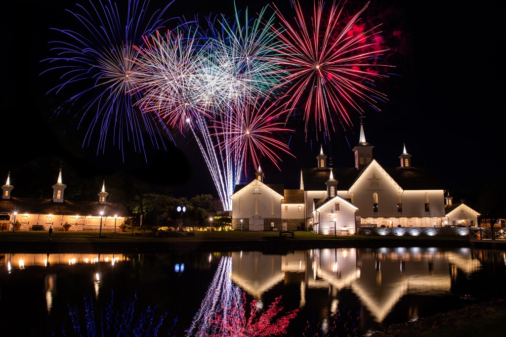 wedding-fireworks-over-the-star-barn-elizabethtown-pa